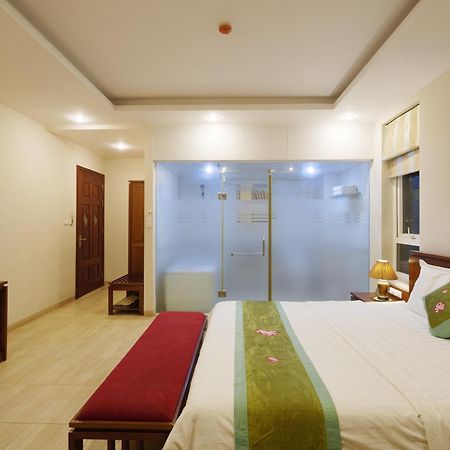 Ngan Ha Hotel Long Bien ハノイ市 エクステリア 写真