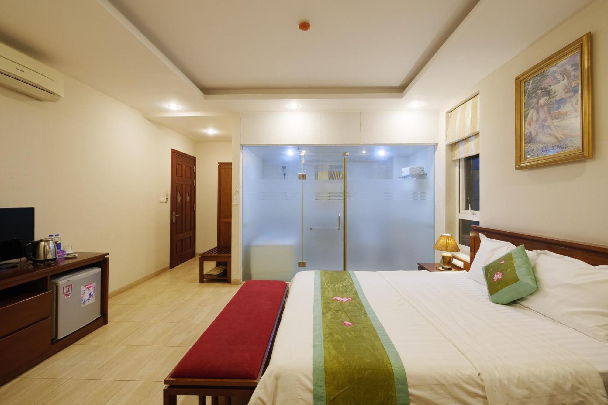 Ngan Ha Hotel Long Bien ハノイ市 エクステリア 写真