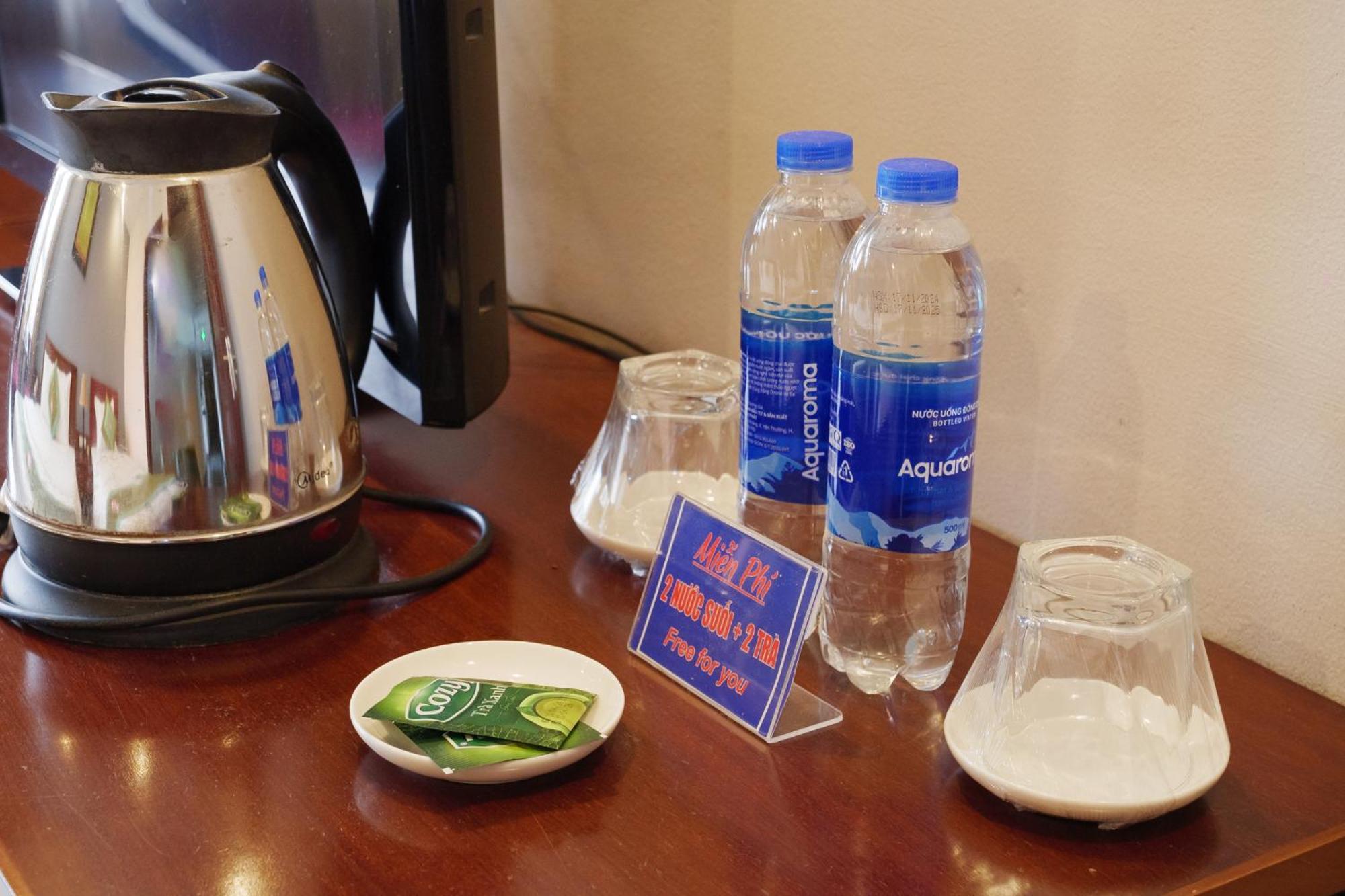 Ngan Ha Hotel Long Bien ハノイ市 エクステリア 写真