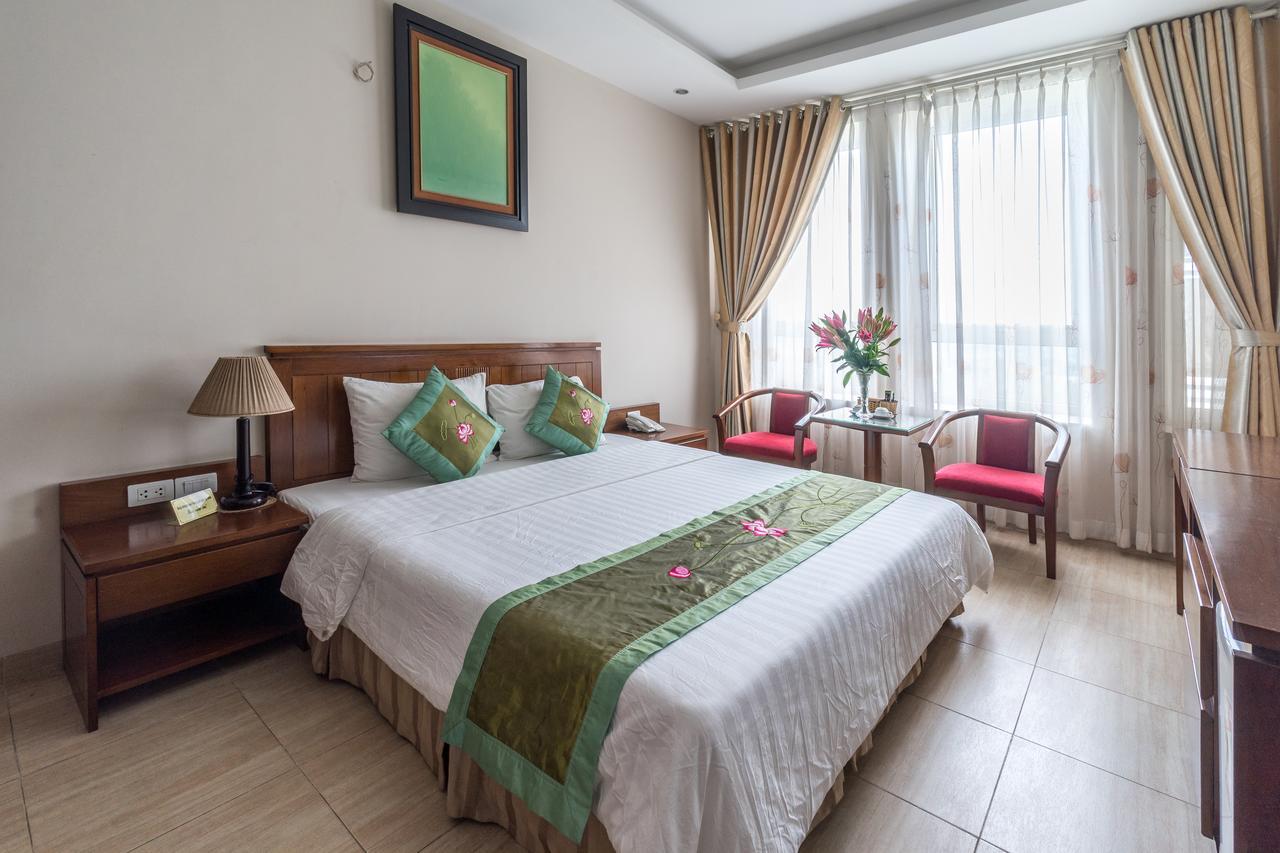 Ngan Ha Hotel Long Bien ハノイ市 エクステリア 写真