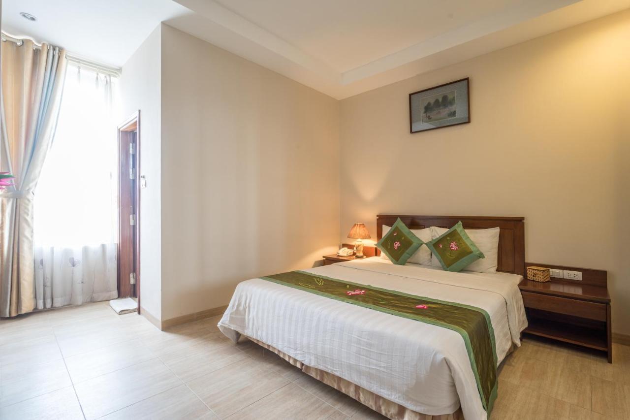 Ngan Ha Hotel Long Bien ハノイ市 エクステリア 写真